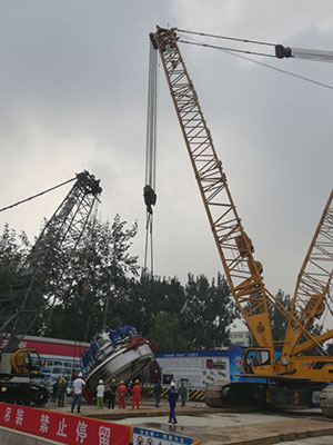 大型履帶起重機出租 大型履帶起重機出租